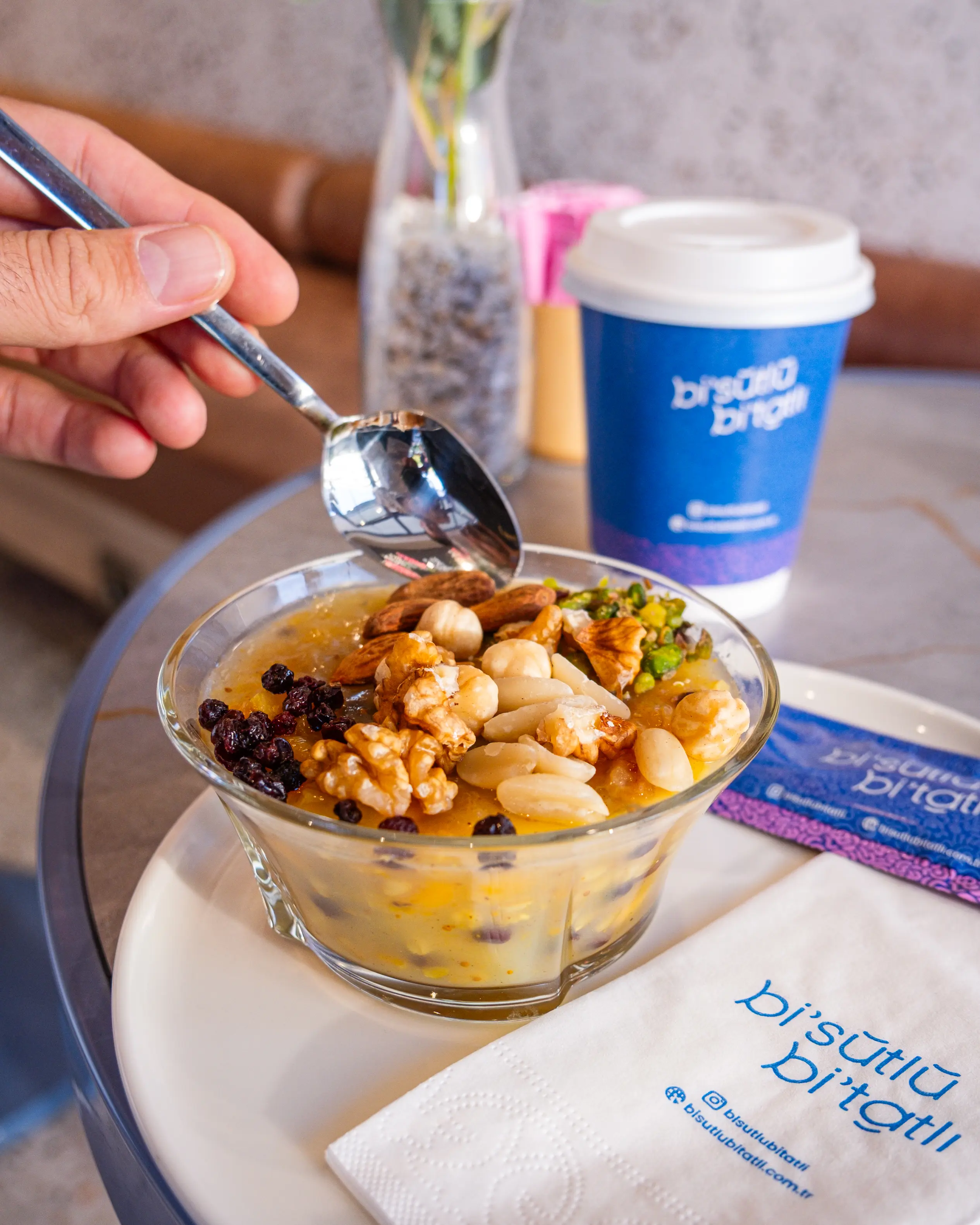 Bi Sütlü Bi Tatlı Aşure